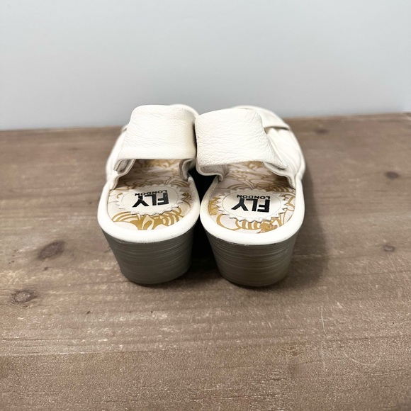 Fly London Yakin Peep Toe Leather Wedges White Size 37 (6.5-7) - Picture 7 of 8